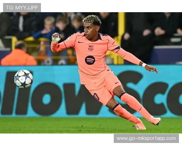 巴萨3-3战平布鲁日,防守暴露缺陷,晋级形势复杂,巴萨39场不败