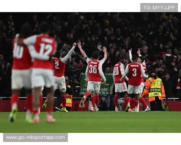 阿森纳前场逼抢奏效，对手后场连续送礼，阿森纳完了